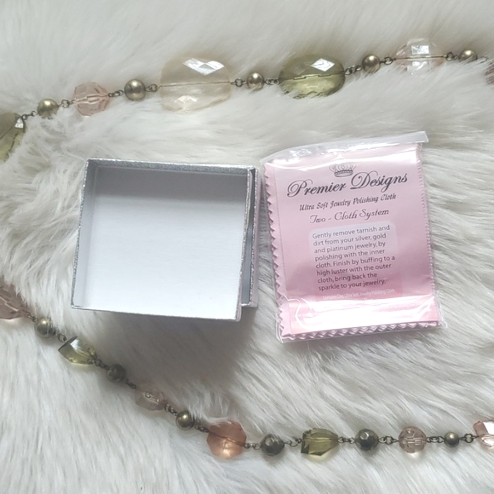Premier designs new long beaded necklace and polishing cloth - Picture 5 of 7